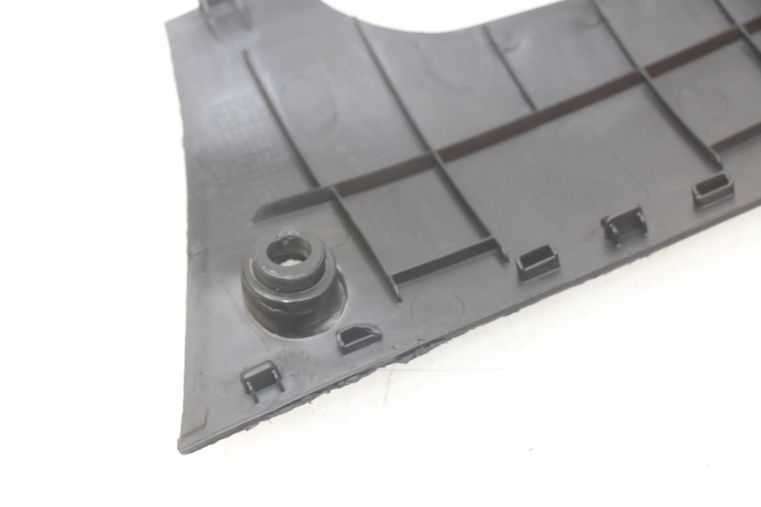 photo de LINKER UNTERE SEITENVERKLEIDUNG PEUGEOT KISBEE 2T 50 (2010 - 2017) - Alternative Perspektive