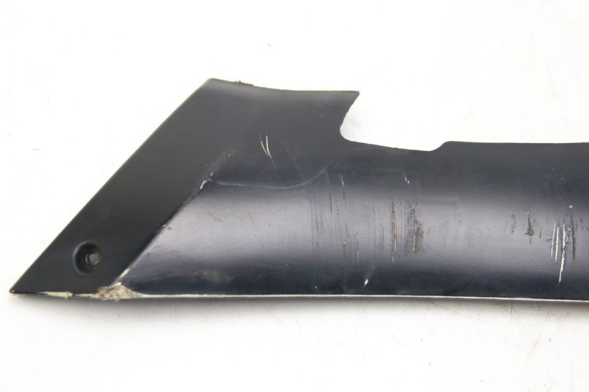 photo de LINKER UNTERE SEITENVERKLEIDUNG PEUGEOT KISBEE 2T 50 (2018 - 2022) - Zoom auf Gebrauchszustand