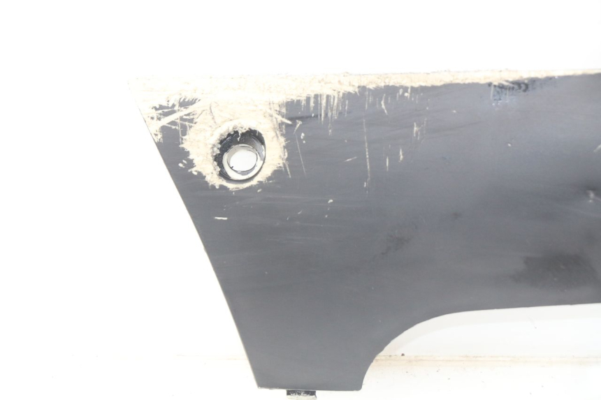 photo de LINKER UNTERE SEITENVERKLEIDUNG PEUGEOT KISBEE 4T 50 (2018 - 2022) - Technische Nahaufnahme