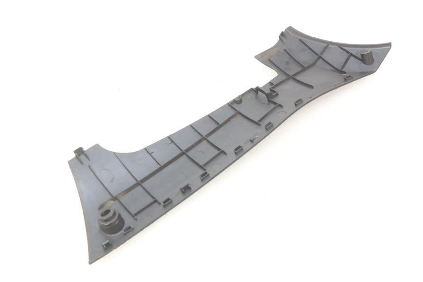 photo de LINKER UNTERE SEITENVERKLEIDUNG PEUGEOT KISBEE 4T 50 (2010 - 2017) - Weitere Ansicht des Artikels