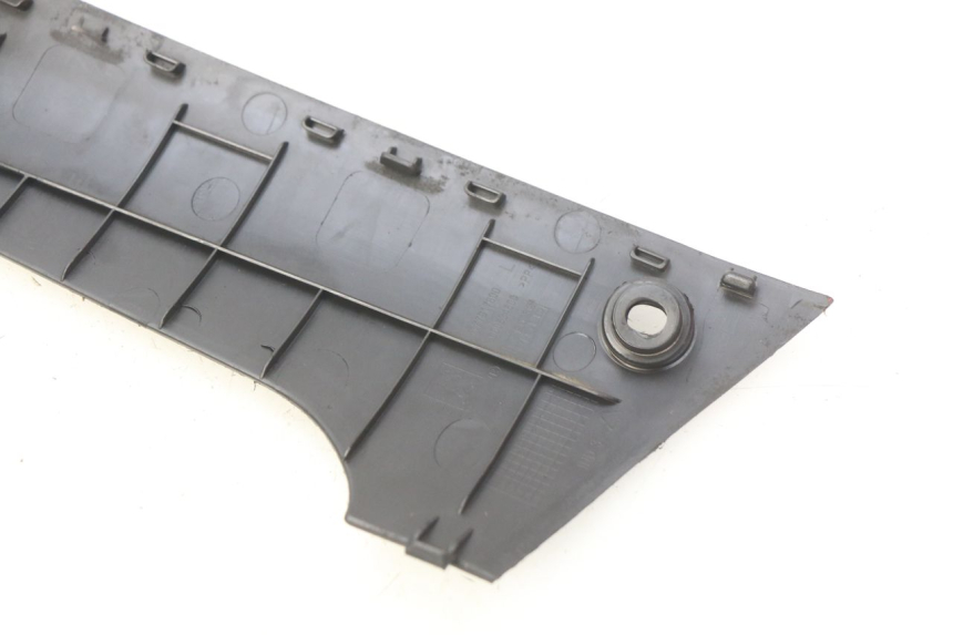 photo de LINKER UNTERE SEITENVERKLEIDUNG PEUGEOT KISBEE 4T 50 (2010 - 2017) - Geprüftes Gebrauchtteil