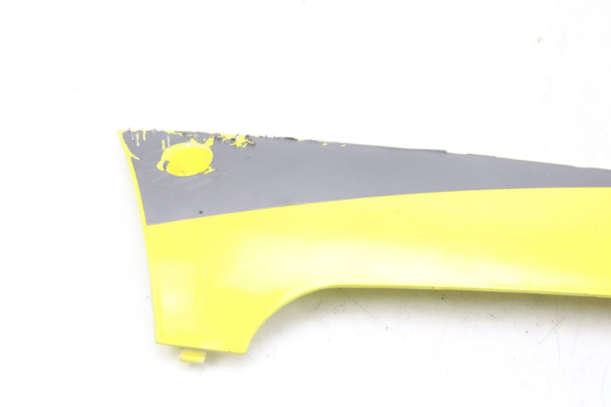 photo de LINKER UNTERE SEITENVERKLEIDUNG PEUGEOT KISBEE 4T 50 (2018 - 2022) - Zoom auf Gebrauchszustand