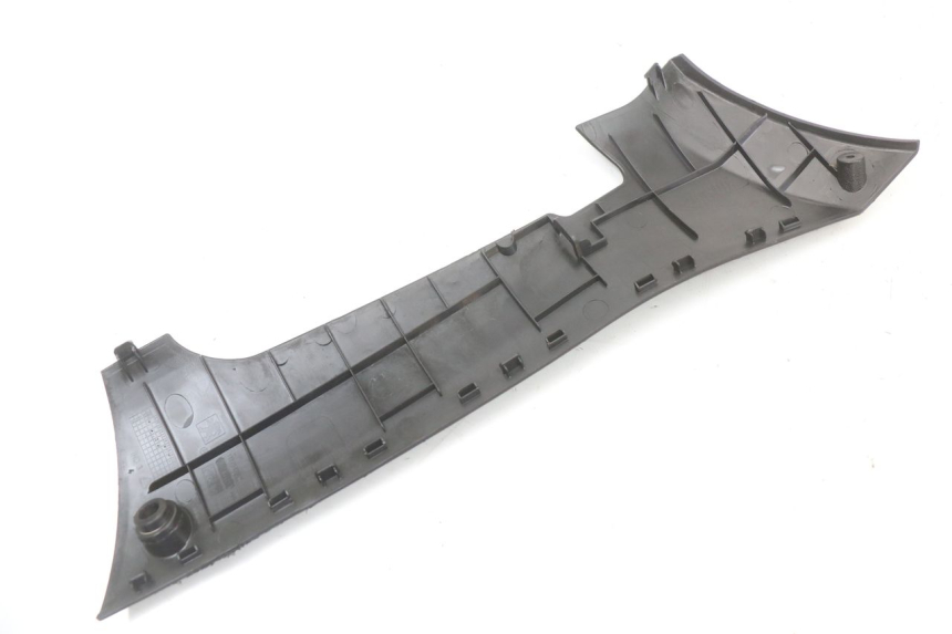 photo de LINKER UNTERE SEITENVERKLEIDUNG PEUGEOT KISBEE 4T 50 (2010 - 2017) - Gesamtansicht des Produkts