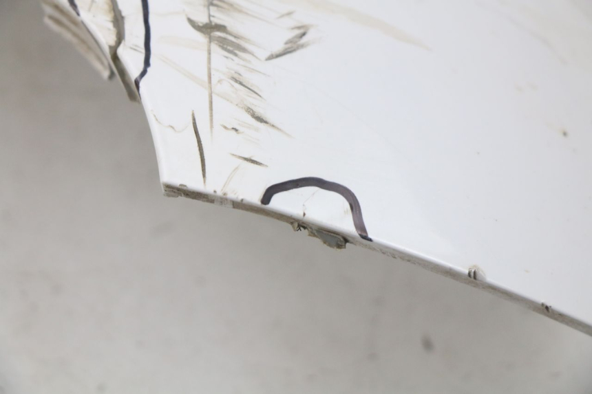 photo de UNTERBODEN LINKS KYMCO LIKE 2T 50 (2009 - 2018) - Details der Befestigungspunkte