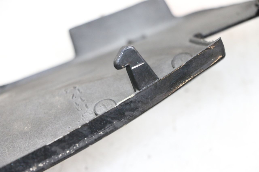 photo de UNTERBODEN LINKS SYM MIO 50 (2005 - 2010) - Detailansicht des Bauteils