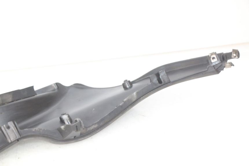 photo de LINKER UNTERE SEITENVERKLEIDUNG PIAGGIO MP3 LT 300 (2010 - 2016) - Detailansicht des Bauteils