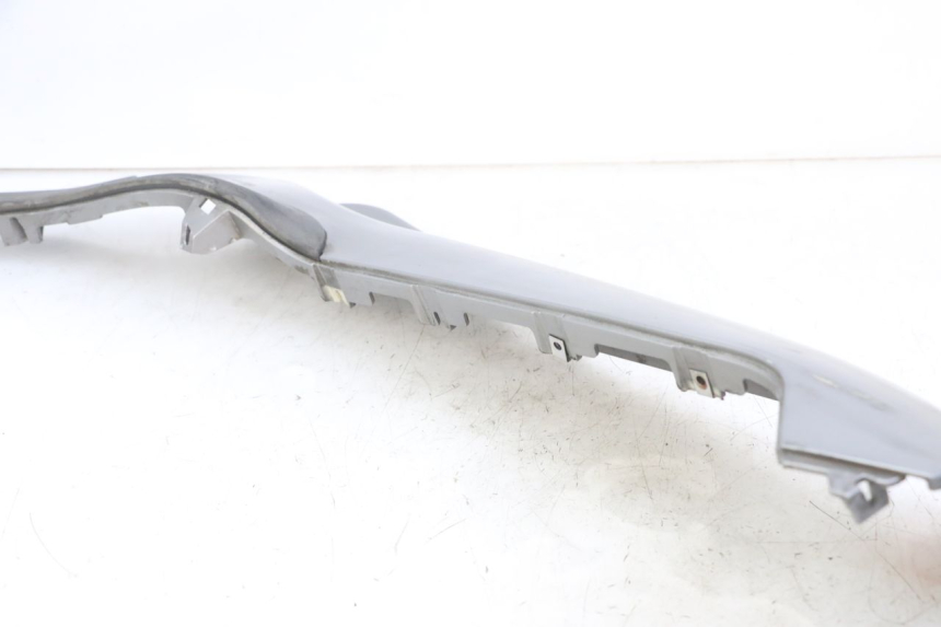 photo de LINKER UNTERE SEITENVERKLEIDUNG PIAGGIO MP3 LT 300 (2010 - 2016) - Detailansicht des Bauteils