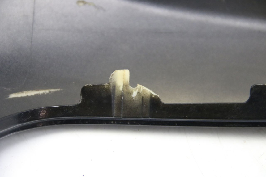 photo de LINKER UNTERE SEITENVERKLEIDUNG PIAGGIO MP3 125 (2006 - 2014) - Weitere Ansicht des Artikels