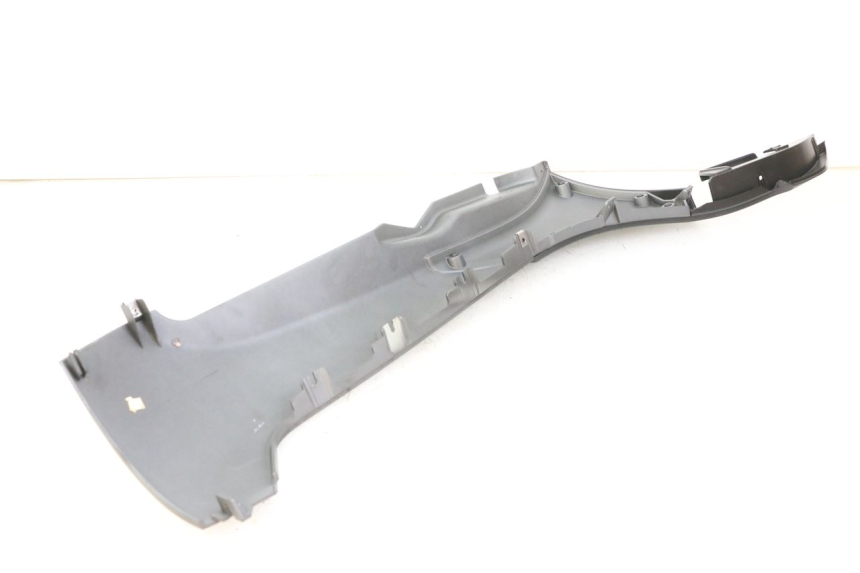 photo de UNTERBODEN LINKS PIAGGIO MP3 500 (2014 - 2017) - Oberflächenzustand und Material