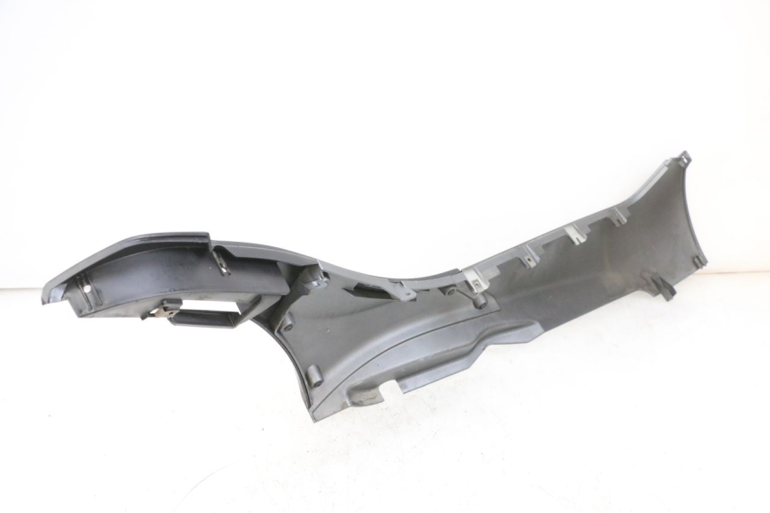 photo de UNTERBODEN LINKS PIAGGIO MP3 500 (2016 - 2018) - Detailansicht des Bauteils