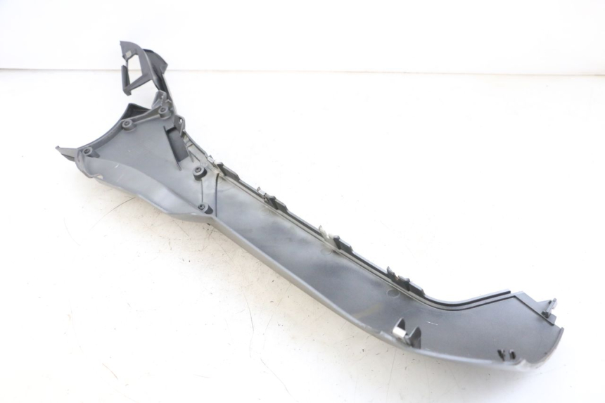 photo de UNTERBODEN LINKS PIAGGIO MP3 500 (2016 - 2018) - Technische Nahaufnahme