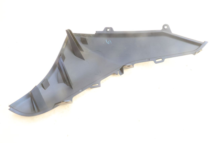 photo de UNTERBODEN LINKS YAMAHA N-MAX NMAX 125 (2021 - 2024) - Oberflächenzustand und Material