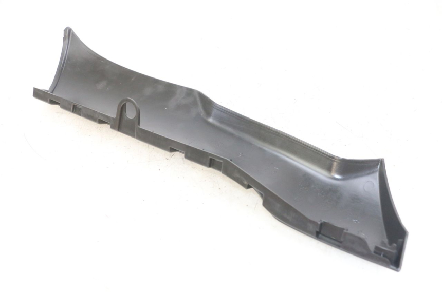 photo de UNTERBODEN LINKS PIAGGIO NRG POWER PUREJET 50 (2018 - 2021) - Alternative Perspektive