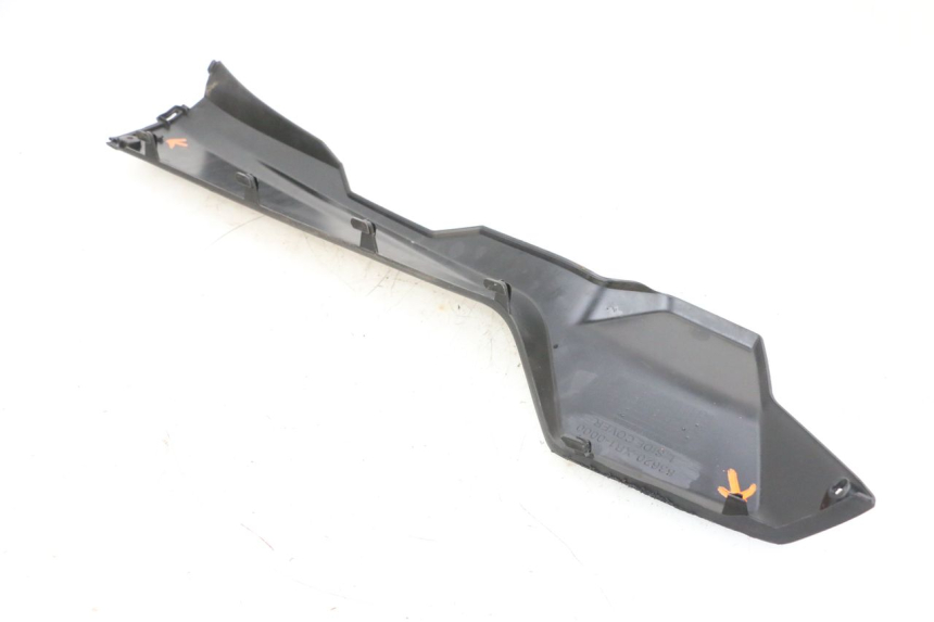 photo de LINKER UNTERE SCHWELLER SYM ORBIT III 3 4T 50 (2018 - 2021) - Details der Befestigungspunkte