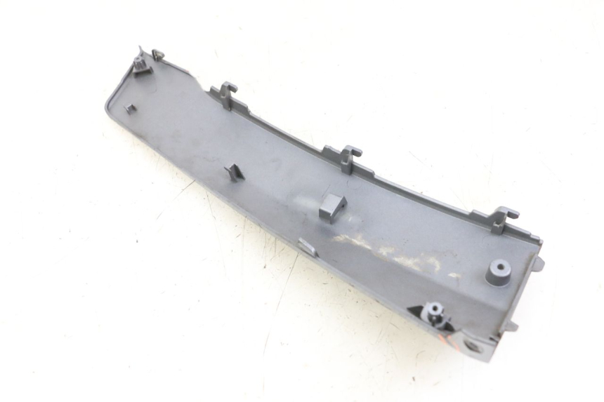 photo de UNTERBODEN LINKS PEUGEOT BELVILLE 125 (2017 - 2021) - Technische Nahaufnahme