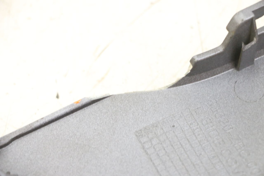 photo de UNTERBODEN LINKS PEUGEOT BELVILLE 125 (2017 - 2021) - Gesamtansicht des Produkts