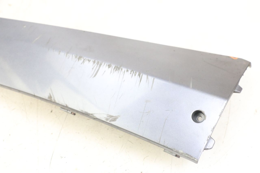 photo de UNTERBODEN LINKS PEUGEOT BELVILLE 125 (2017 - 2021) - Geprüftes Gebrauchtteil