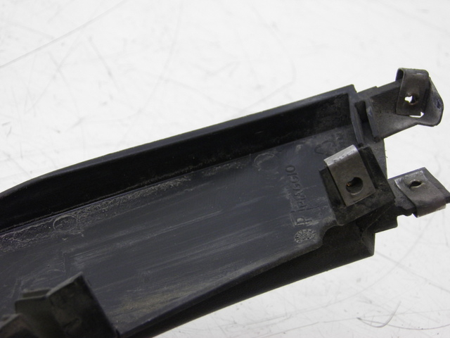 photo de UNTERBODEN LINKS PIAGGIO MP3 RL 125 (2006 - 2014) - Weitere Ansicht des Artikels