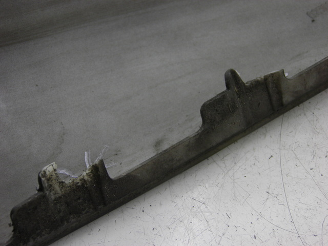 photo de UNTERBODEN LINKS PIAGGIO MP3 RL 125 (2006 - 2014) - Zoom auf Gebrauchszustand