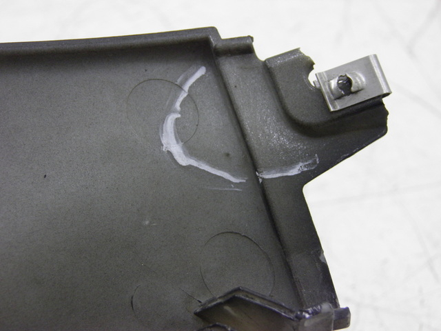 photo de UNTERBODEN LINKS PIAGGIO X8 STREET 125 (2006 - 2007) - Zoom auf Gebrauchszustand