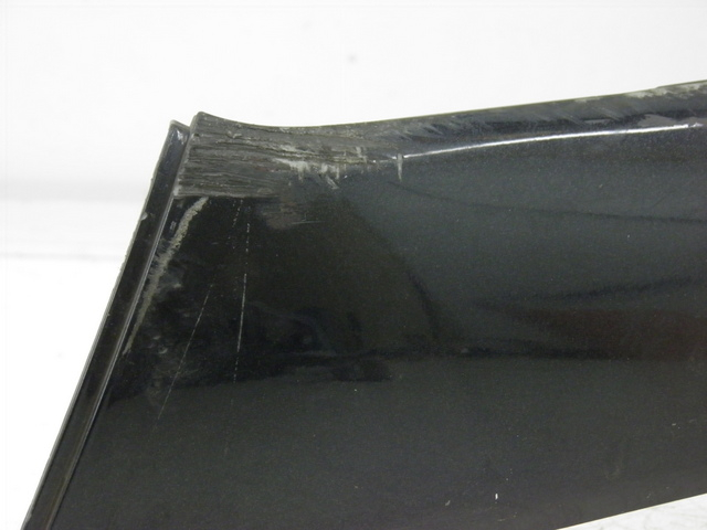 photo de UNTERBODEN LINKS PIAGGIO X8 STREET 125 (2006 - 2007) - Details der Befestigungspunkte