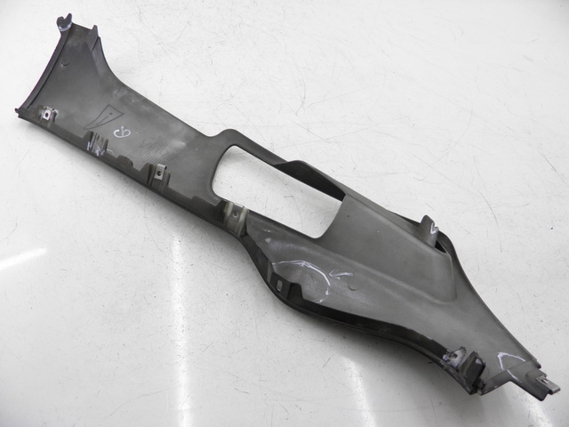 photo de UNTERBODEN LINKS PIAGGIO X8 STREET 125 (2006 - 2007) - Geprüftes Gebrauchtteil