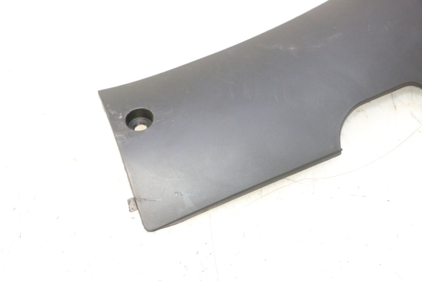 photo de LINKER UNTERE SEITENVERKLEIDUNG TNT MOTOR ROMA 10' 2T 50 (2011 - 2018) - Zoom auf Gebrauchszustand