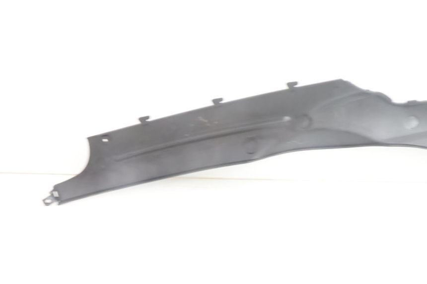 photo de UNTERBODEN LINKS TNT MOTOR ROMA 10' 4T 50 (2007 - 2018) - Oberflächenzustand und Material