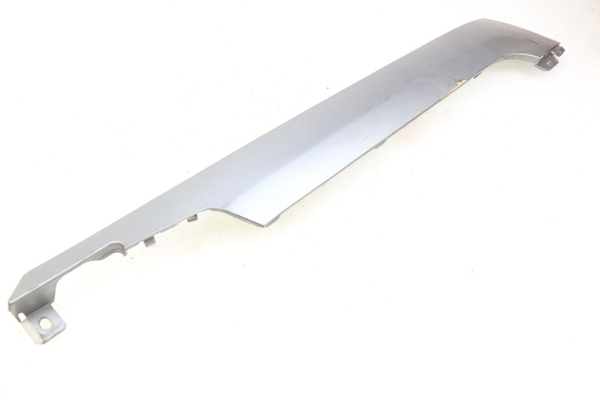 photo de LINKER UNTERE SEITENVERKLEIDUNG LVNENG S5 1 (2019 - 2023) - Detailansicht des Bauteils