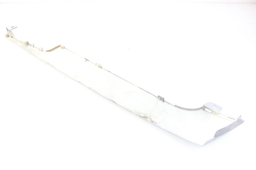 photo de LINKER UNTERE SEITENVERKLEIDUNG LVNENG S5 1 (2019 - 2023) - Technische Nahaufnahme