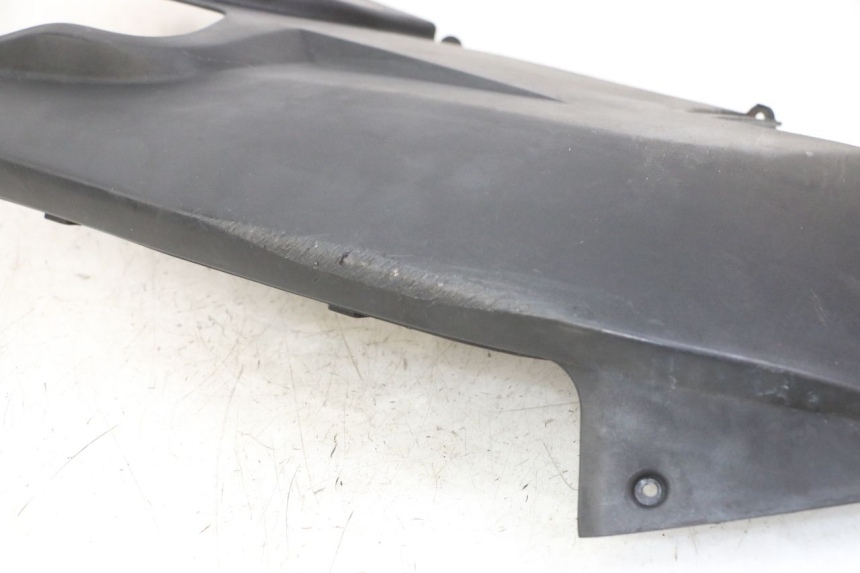 photo de UNTERBODEN LINKS PEUGEOT SATELIS COMPRESSOR K15 125 (2006 - 2009) - Geprüftes Gebrauchtteil