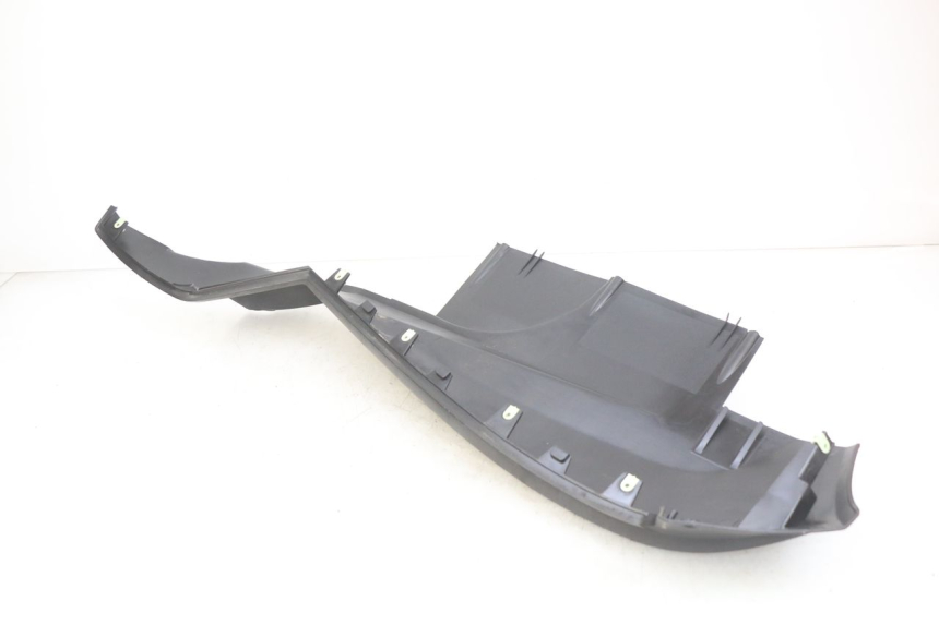 photo de LINKER UNTERE SEITENVERKLEIDUNG PEUGEOT SATELIS 125 (2010 - 2012) - Charakteristische Merkmale