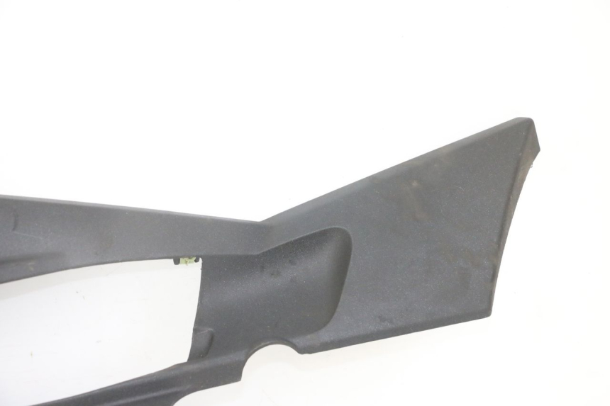 photo de UNTERBODEN LINKS PEUGEOT SATELIS 125 (2013 - 2018) - Charakteristische Merkmale