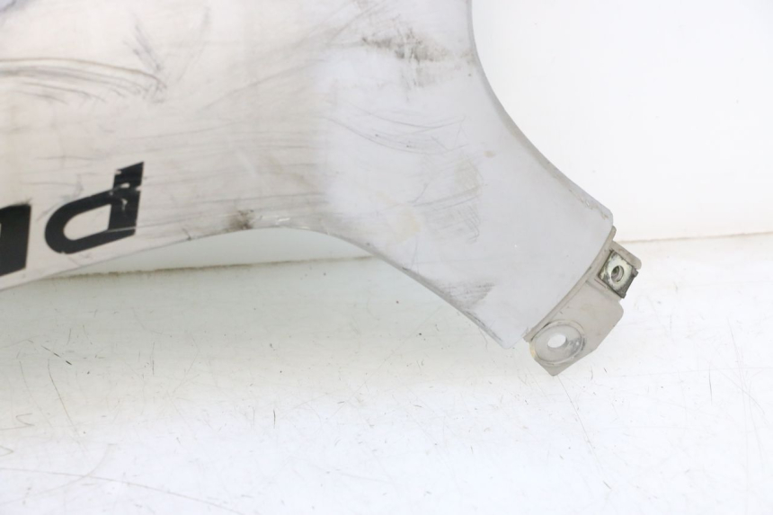 photo de UNTERBODEN LINKS PEUGEOT SPEEDFIGHT LC 50 (1996 - 2002) - Details der Befestigungspunkte