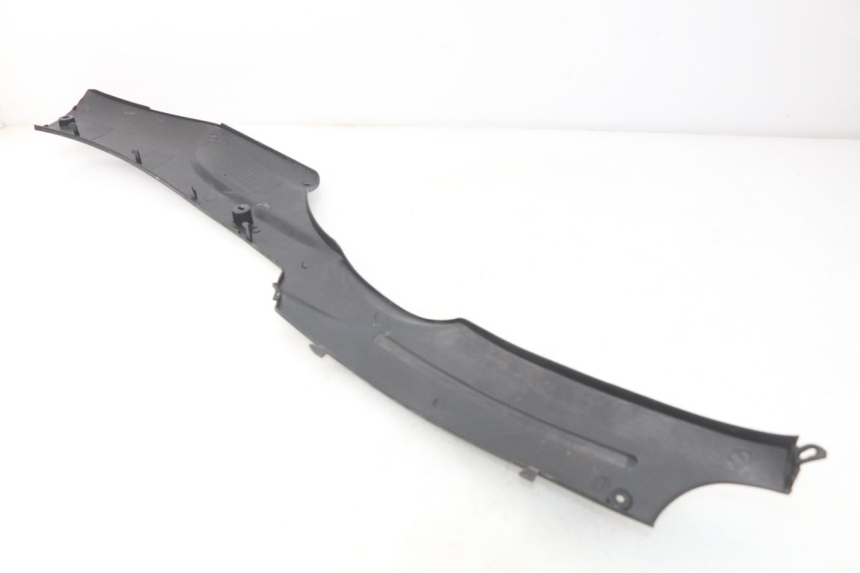 photo de UNTERBODEN LINKS FYM STRADA 50 (2007 - 2014) - Detailansicht des Bauteils