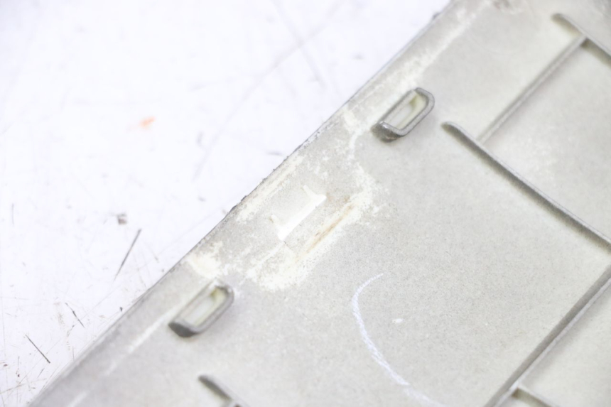 photo de UNTERBODEN LINKS PEUGEOT STREETZONE I NAKED 2T 50 (2018 - 2020) - Detailansicht des Bauteils