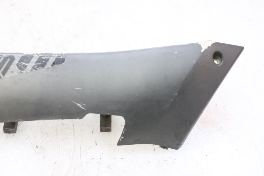 photo de UNTERBODEN LINKS PEUGEOT STREETZONE I NAKED 2T 50 (2018 - 2020) - Oberflächenzustand und Material