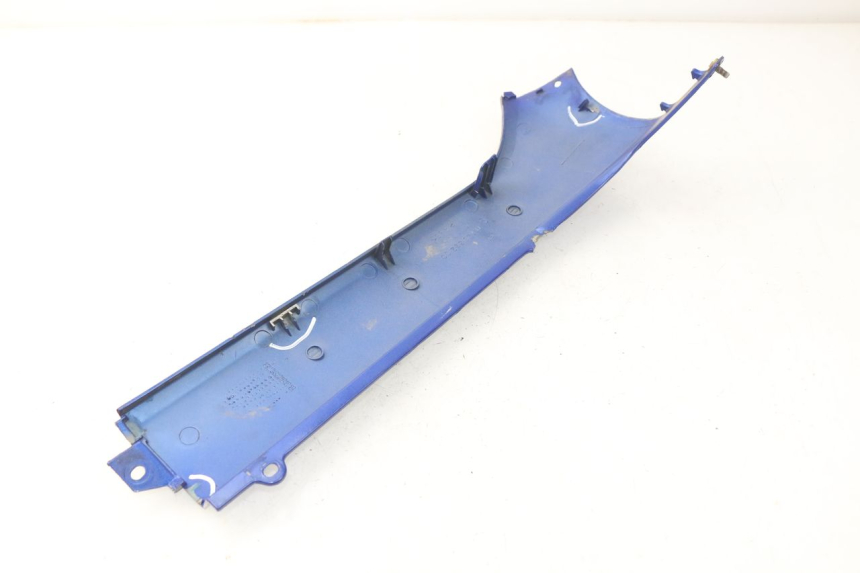 photo de UNTERBODEN LINKS PEUGEOT SV 80 (1993 - 1997) - Details der Befestigungspunkte