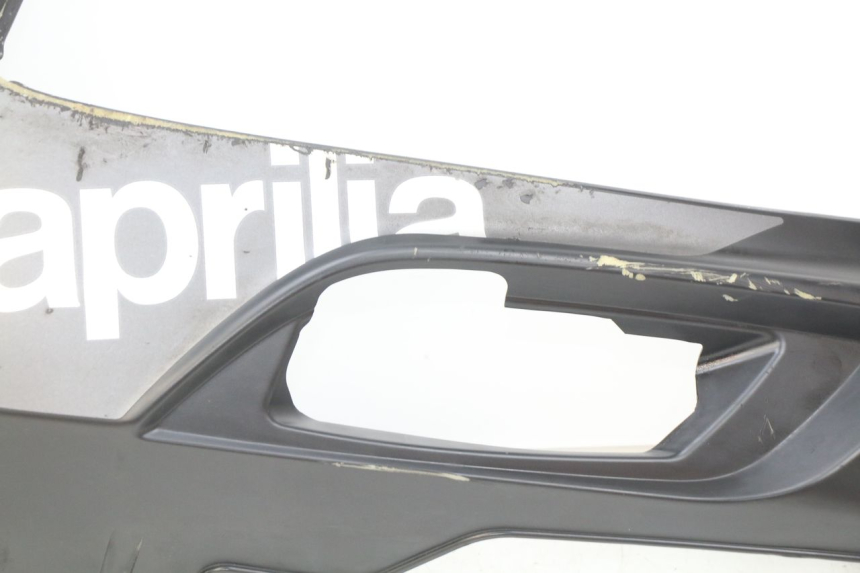 photo de LINKER UNTERE SEITENVERKLEIDUNG APRILIA SXR 50 (2021 - 2023) - Zoom auf Komponenten