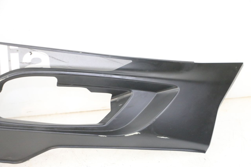photo de LINKER UNTERE SEITENVERKLEIDUNG APRILIA SXR 50 (2021 - 2023) - Oberflächenzustand und Material
