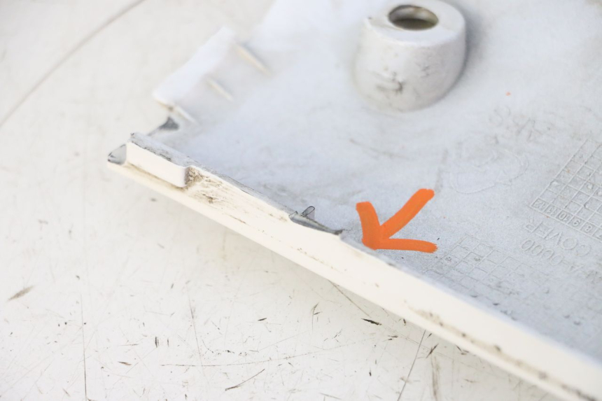 photo de UNTERBODEN LINKS PEUGEOT TWEET PRO CARGO 50 (2018 - 2022) - Details der Befestigungspunkte