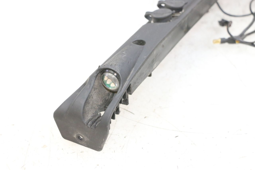 photo de LINKS UNTERE KAROSSERIE DUALTRON VICTOR LIMITED 1 - Weitere Ansicht des Artikels