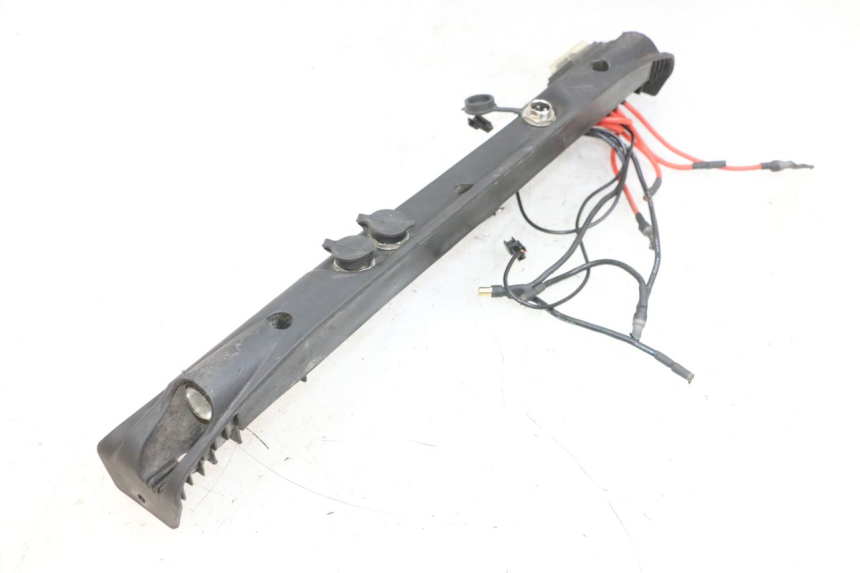 photo de LINKS UNTERE KAROSSERIE DUALTRON VICTOR LIMITED 1 - Kennzeichnungen und Originalreferenzen