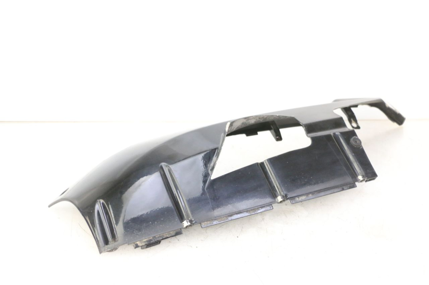 photo de UNTERBODEN LINKS PEUGEOT VIVACITY NEW 4T 50 (2008 - 2017) - Details der Befestigungspunkte