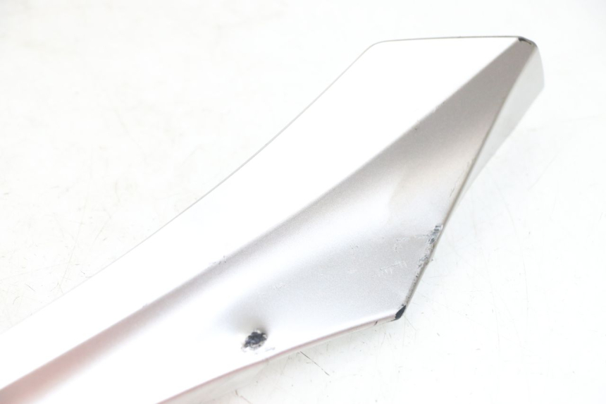 photo de LINKER UNTERE SEITENVERKLEIDUNG YAMAHA XMAX X-MAX ABS 125 (2017 - 2020) - Kennzeichnungen und Originalreferenzen