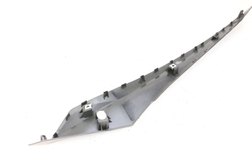 photo de UNTERBODEN LINKS YAMAHA XMAX X-MAX 125 (2021 - 2025) - Gesamtansicht des Produkts