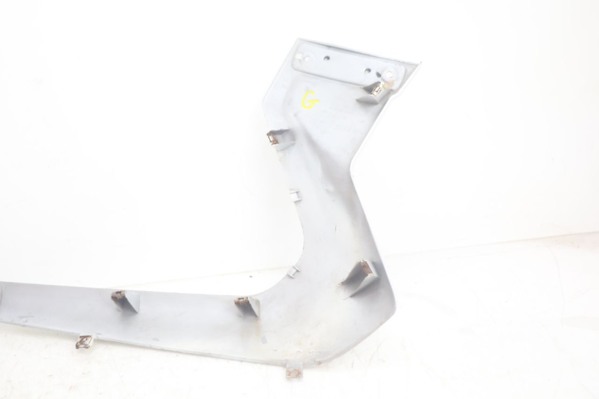 photo de LINKER UNTERE SEITENVERKLEIDUNG YAMAHA XMAX X-MAX 125 (2006 - 2009) - Kennzeichnungen und Originalreferenzen