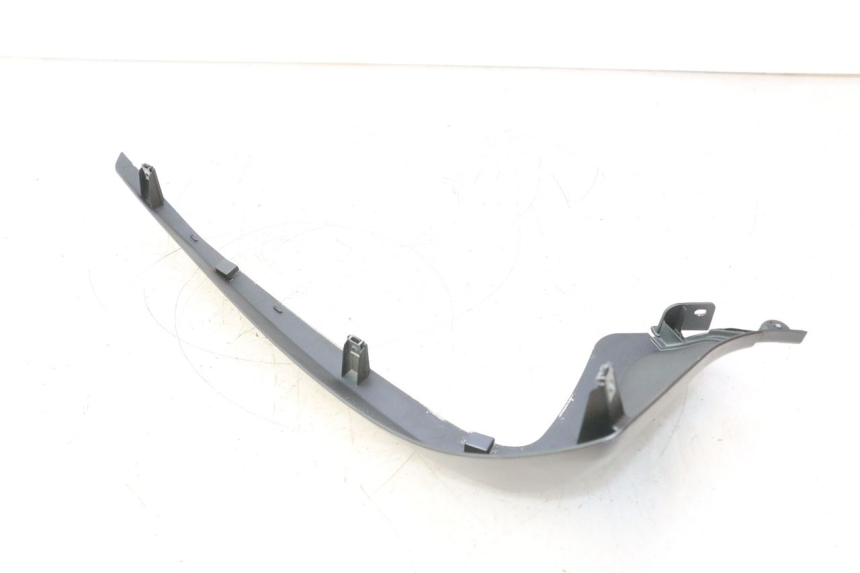 photo de UNTERBODEN LINKS YAMAHA X-MAX XMAX 125 (2010 - 2013) - Details der Befestigungspunkte