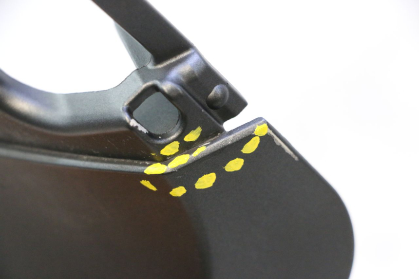 photo de UNTERBODEN LINKS YAMAHA X-MAX XMAX 125 (2010 - 2013) - Oberflächenzustand und Material