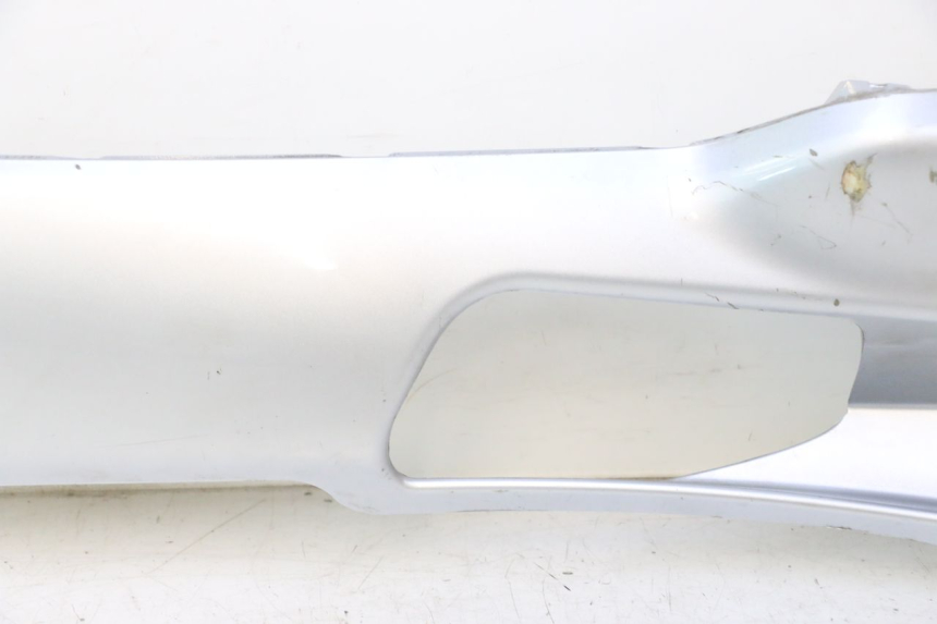 photo de UNTERBODEN LINKS PIAGGIO X8 STREET 125 (2006 - 2007) - Zoom auf Gebrauchszustand